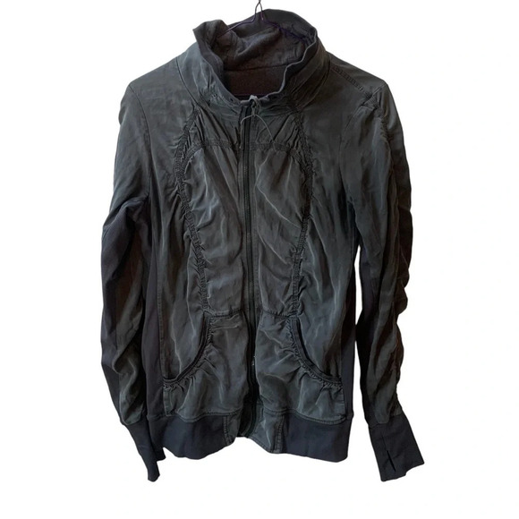 Lululemon Reversible Jacket  8 - Picture 1 of 9